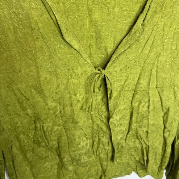 Bryn Walker Green Textured Rayon Lightweight Tie Front Blouse Top Size Medium - Picture 4 of 6